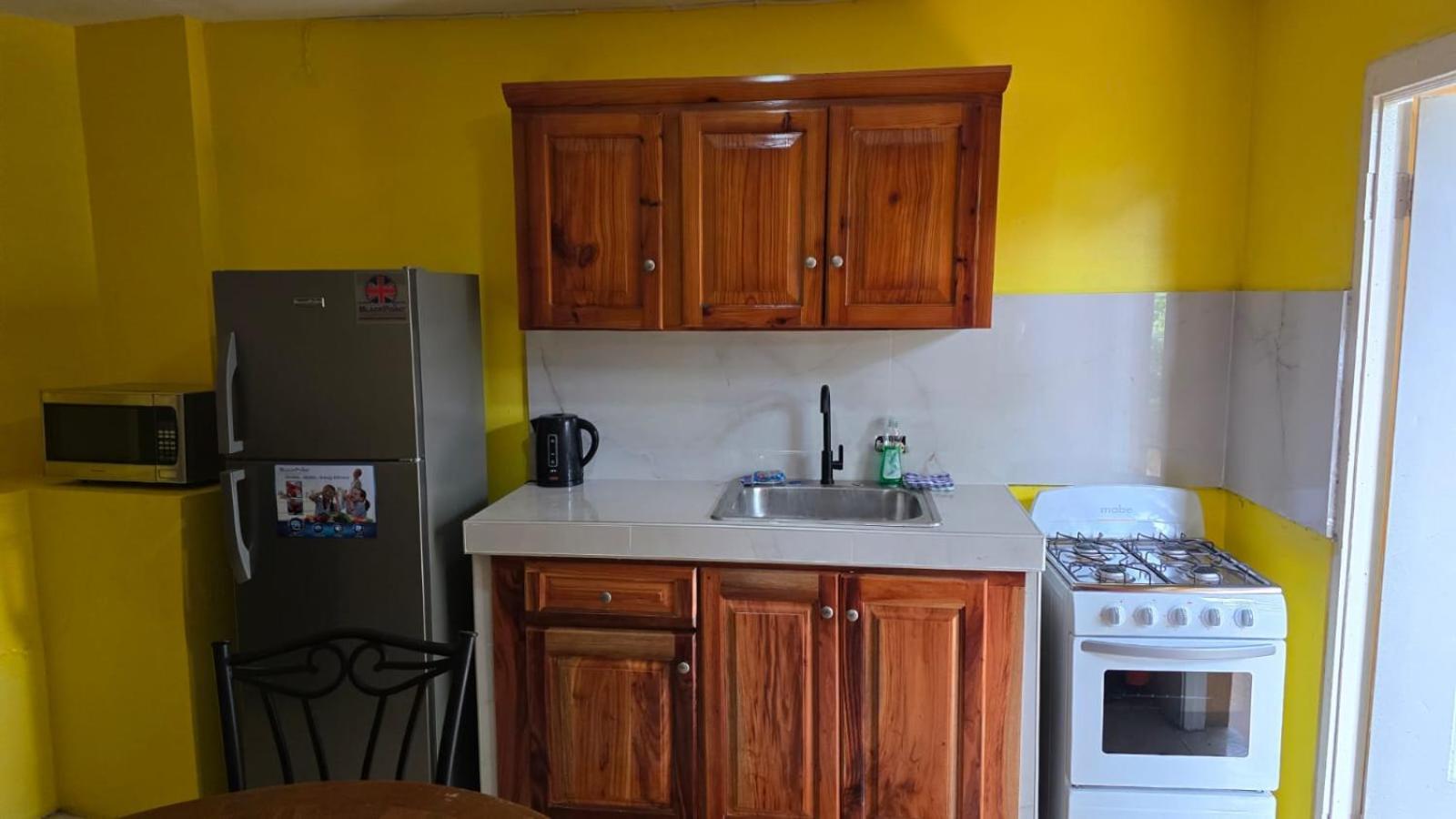 Wizzy Apartment White River أوشو ريوس المظهر الخارجي الصورة